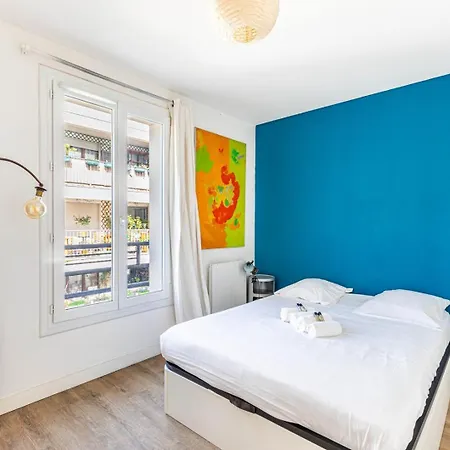 Appartamento Guestready - Urban Retreat With Sunny Terrace Parigi