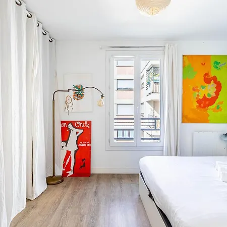 Guestready - Urban Retreat With Sunny Terrace Parigi